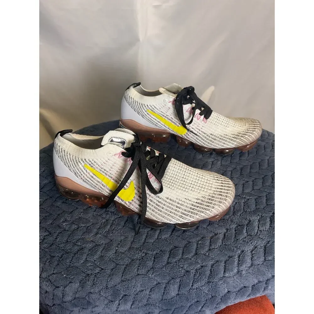 Nike Air VaporMax Flyknit 3 White Yellow Pink Black Men’s Size 11 AJ6900 103